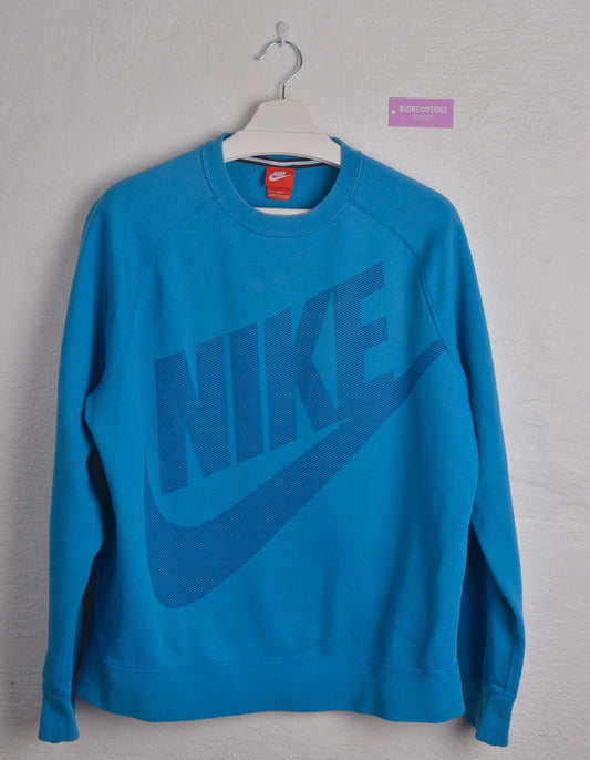 NIKE sportswear over sized swoosh logo