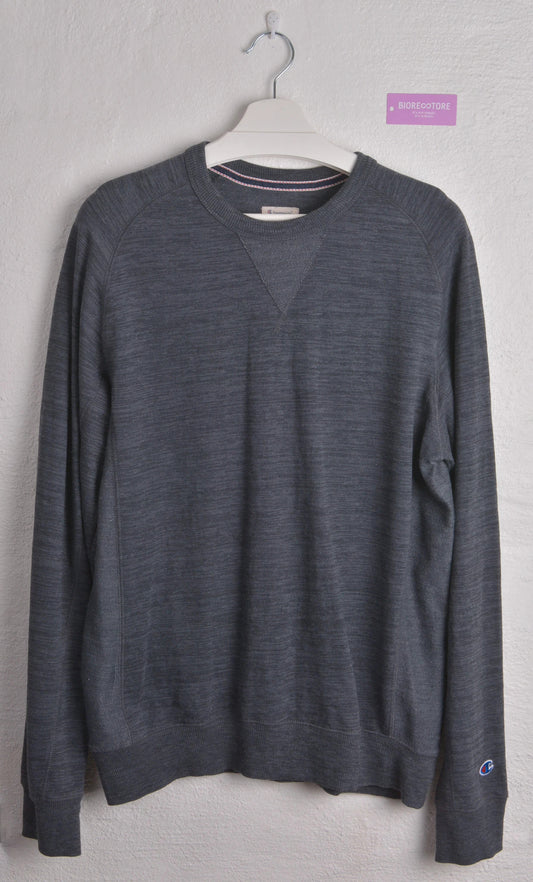 Champion Crewneck Grey Fade Sweater (2)