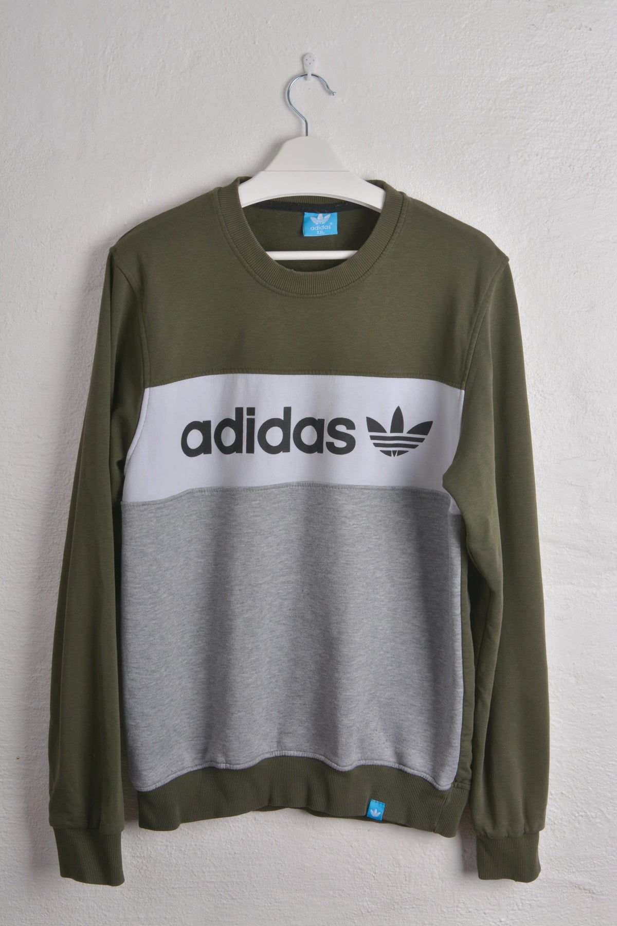 Adidas Sweatshirt in Green contrast